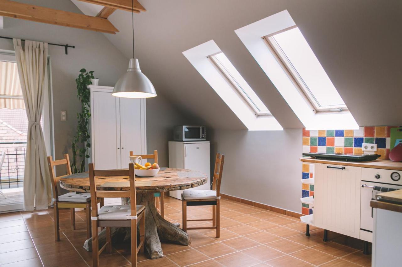 Pannonia Apartment God Екстер'єр фото